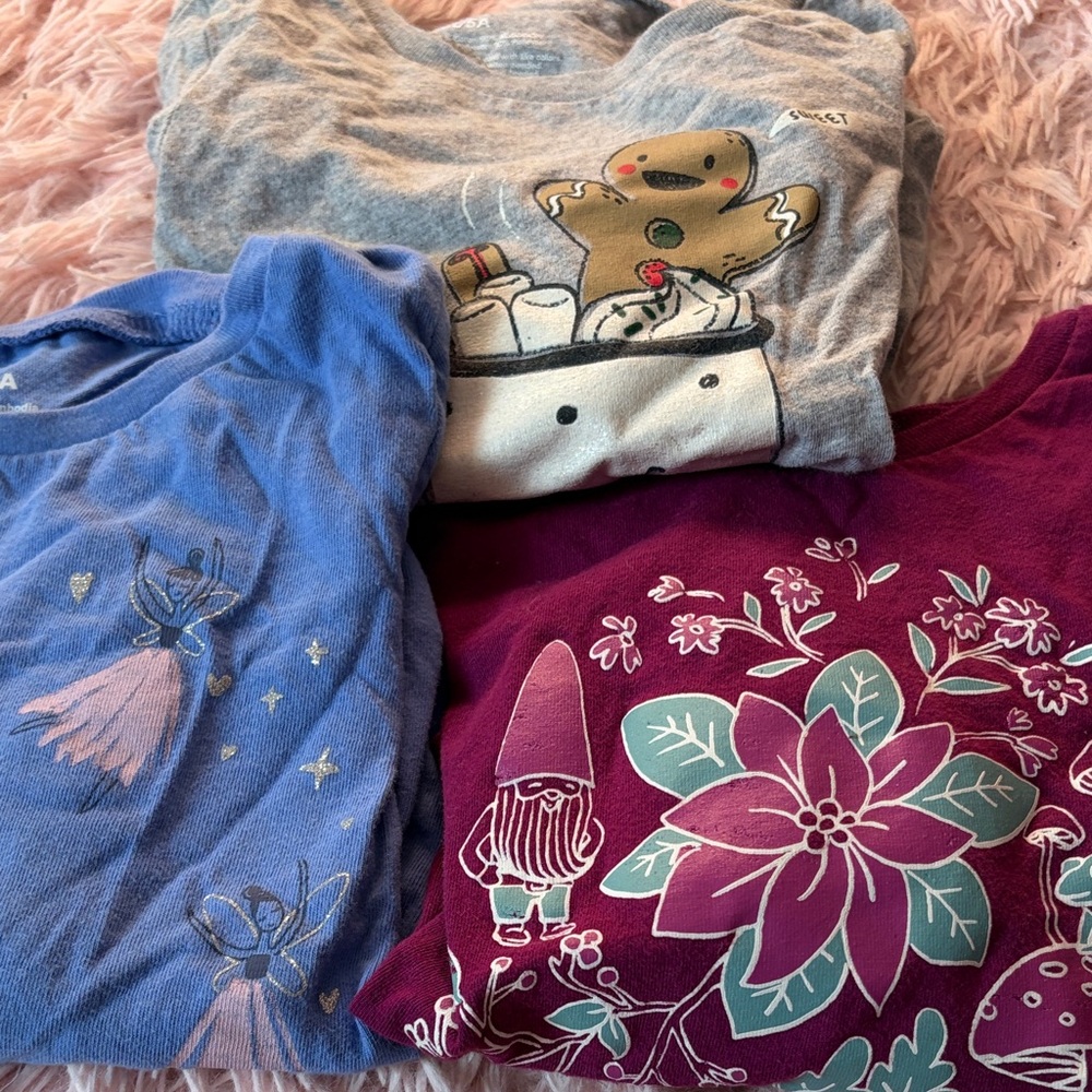 Bundle of long sleeve tees